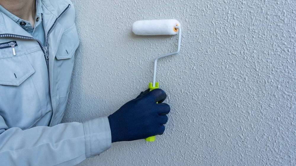 Choosing the Right Exterior Paint for Florida's Climate: A Complete Guide