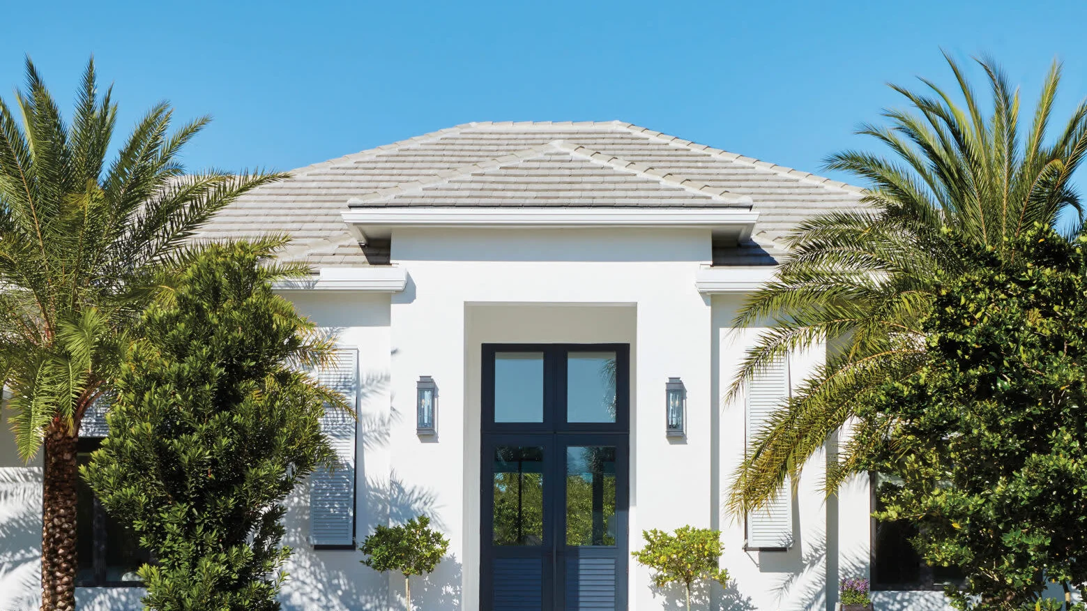 Best Exterior Paint Colors for Florida Homes in 2026: A Tampa Painter's Guide